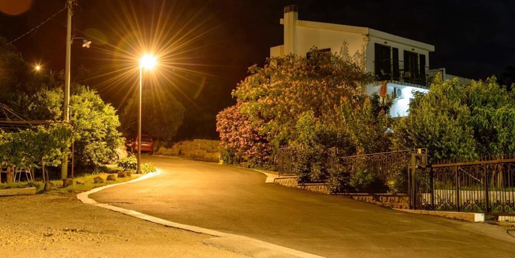 Boutique Home Saltaragazza Petrovac Екстериор снимка
