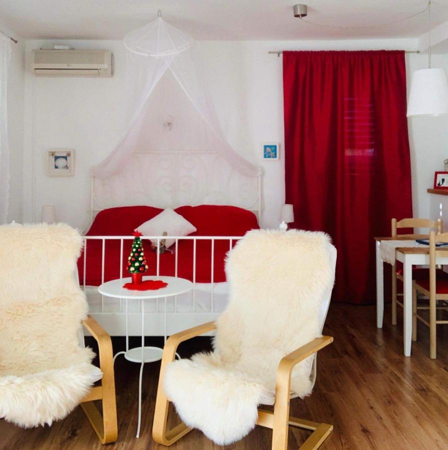 Boutique Home Saltaragazza Petrovac Екстериор снимка